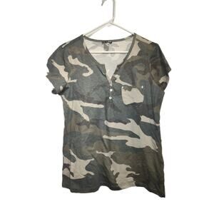 Venus Women's Shirt Size Large